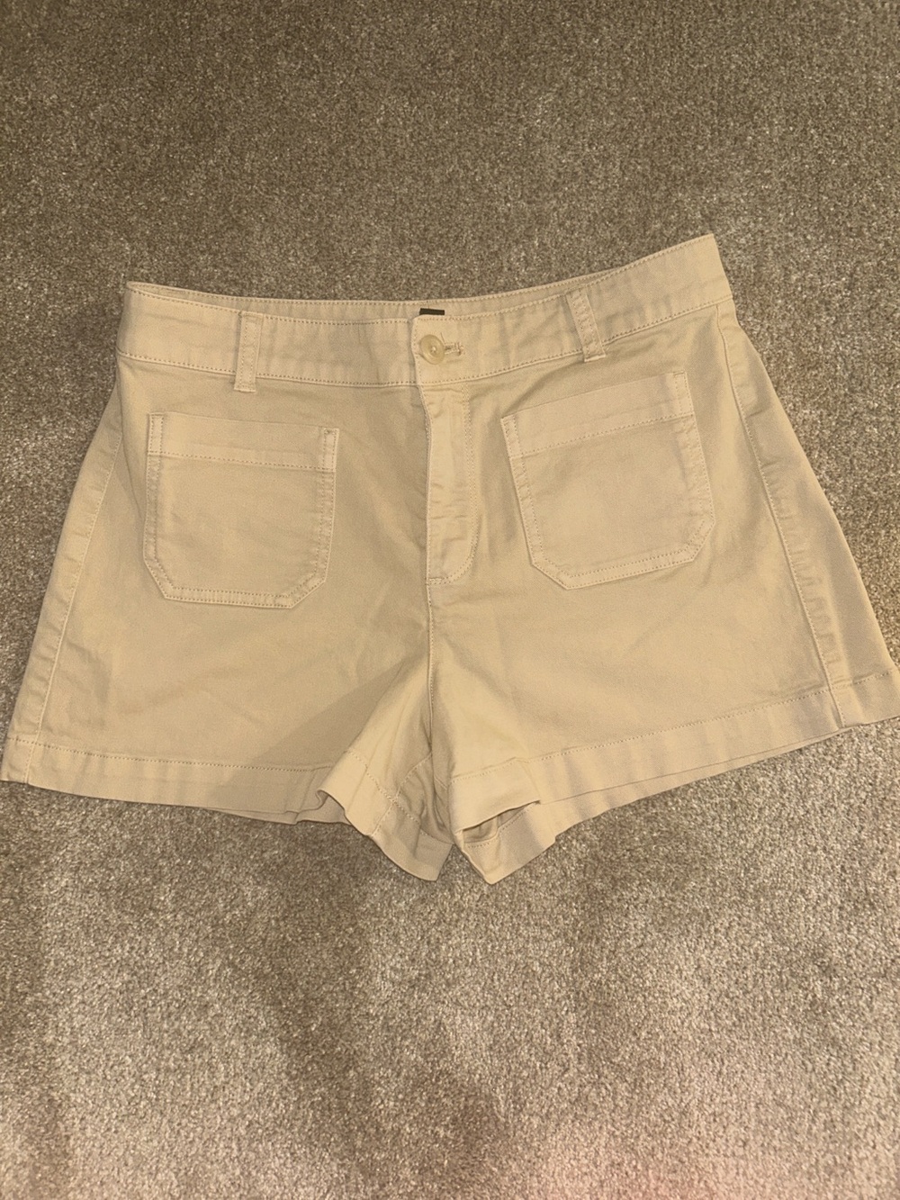 J Crew  Chino Khaki Utility Patch Pocket Shorts size 2